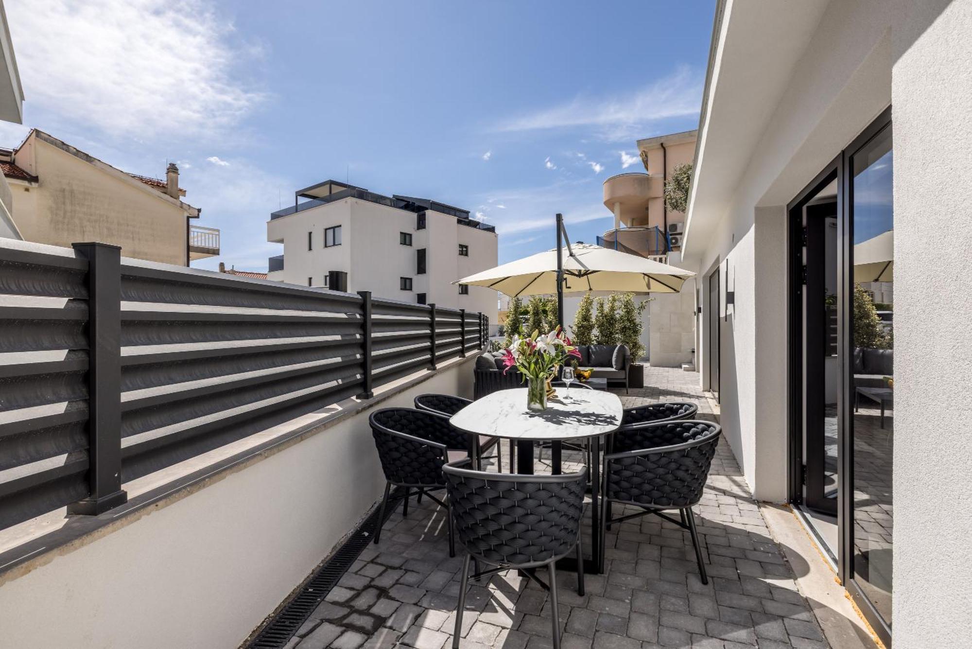 Apartment Sara Trogir Bagian luar foto